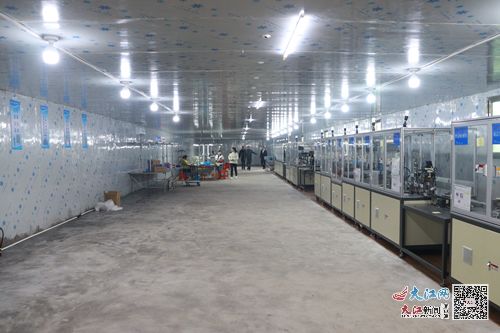 臨川區羅針鎮電子加工廠讓村民實現 家門口 就業 圖